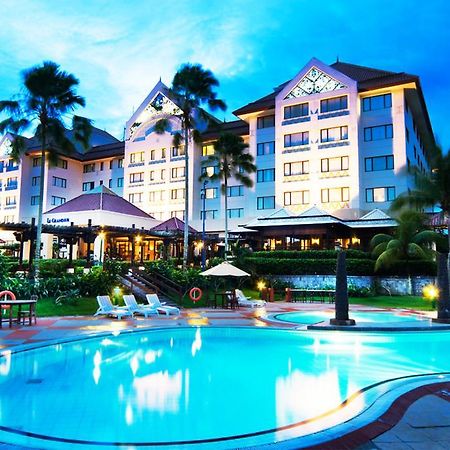 Le Grandeur Hotel Balikpapan Zewnętrze zdjęcie