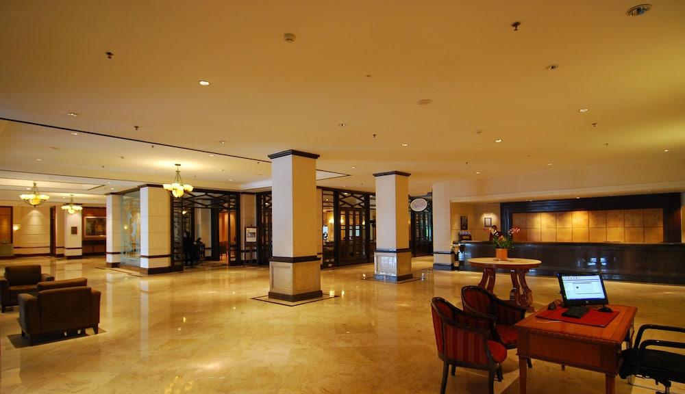 Le Grandeur Hotel Balikpapan Zewnętrze zdjęcie