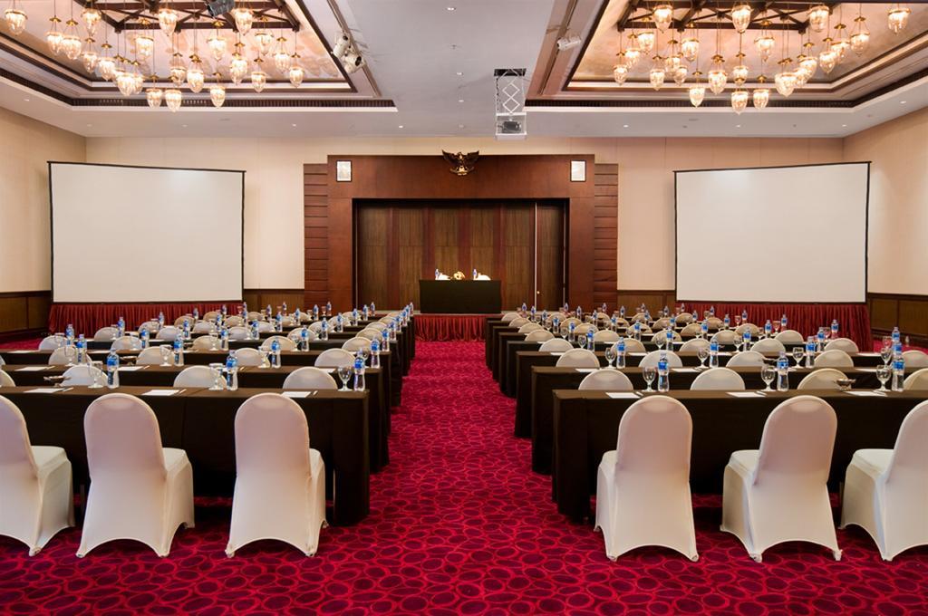 Le Grandeur Hotel Balikpapan Zewnętrze zdjęcie