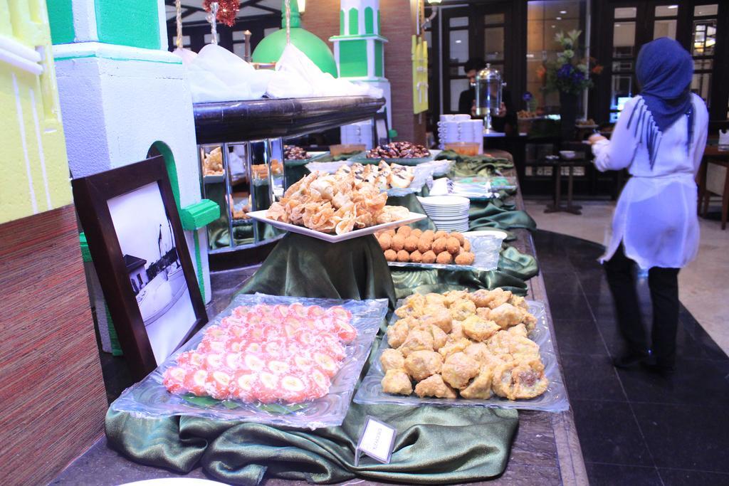 Le Grandeur Hotel Balikpapan Zewnętrze zdjęcie