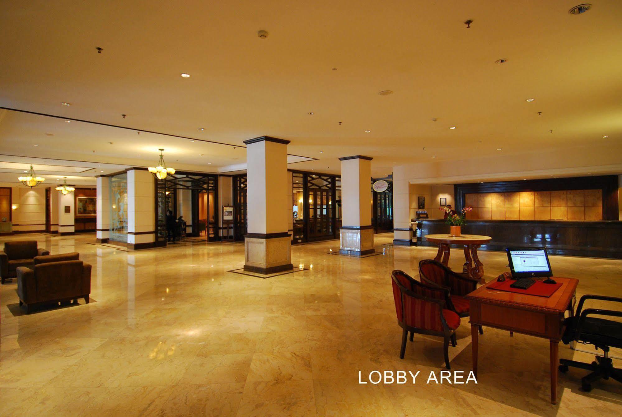 Le Grandeur Hotel Balikpapan Zewnętrze zdjęcie