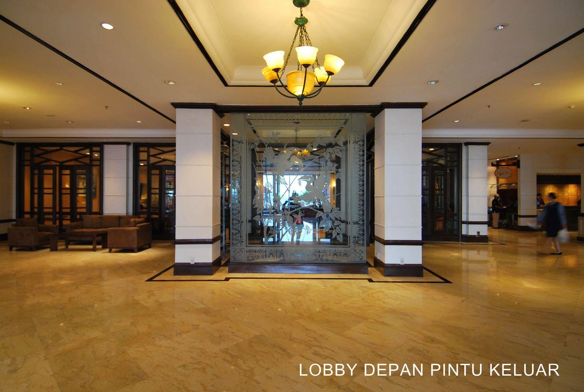 Le Grandeur Hotel Balikpapan Zewnętrze zdjęcie