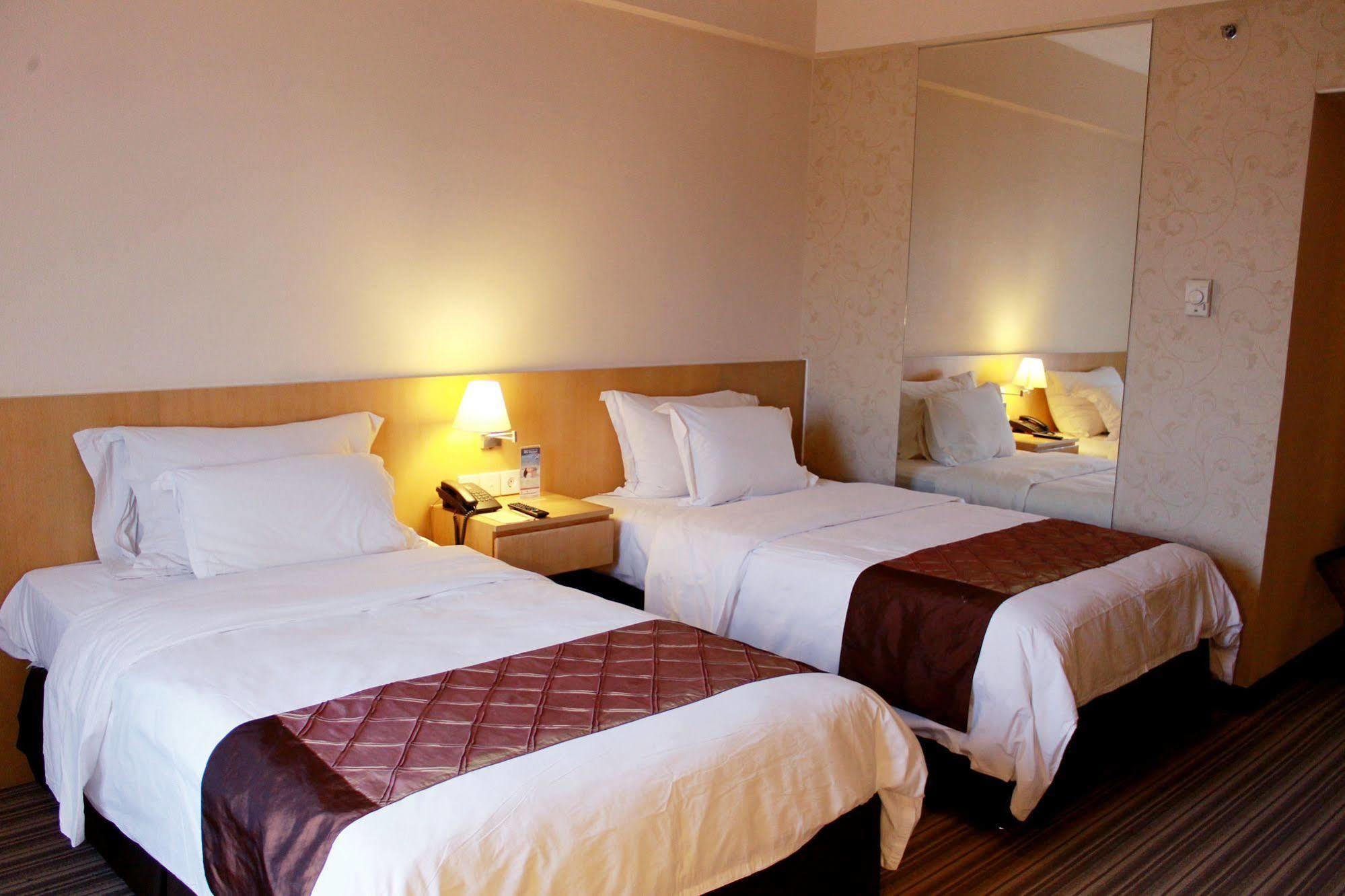 Le Grandeur Hotel Balikpapan Zewnętrze zdjęcie