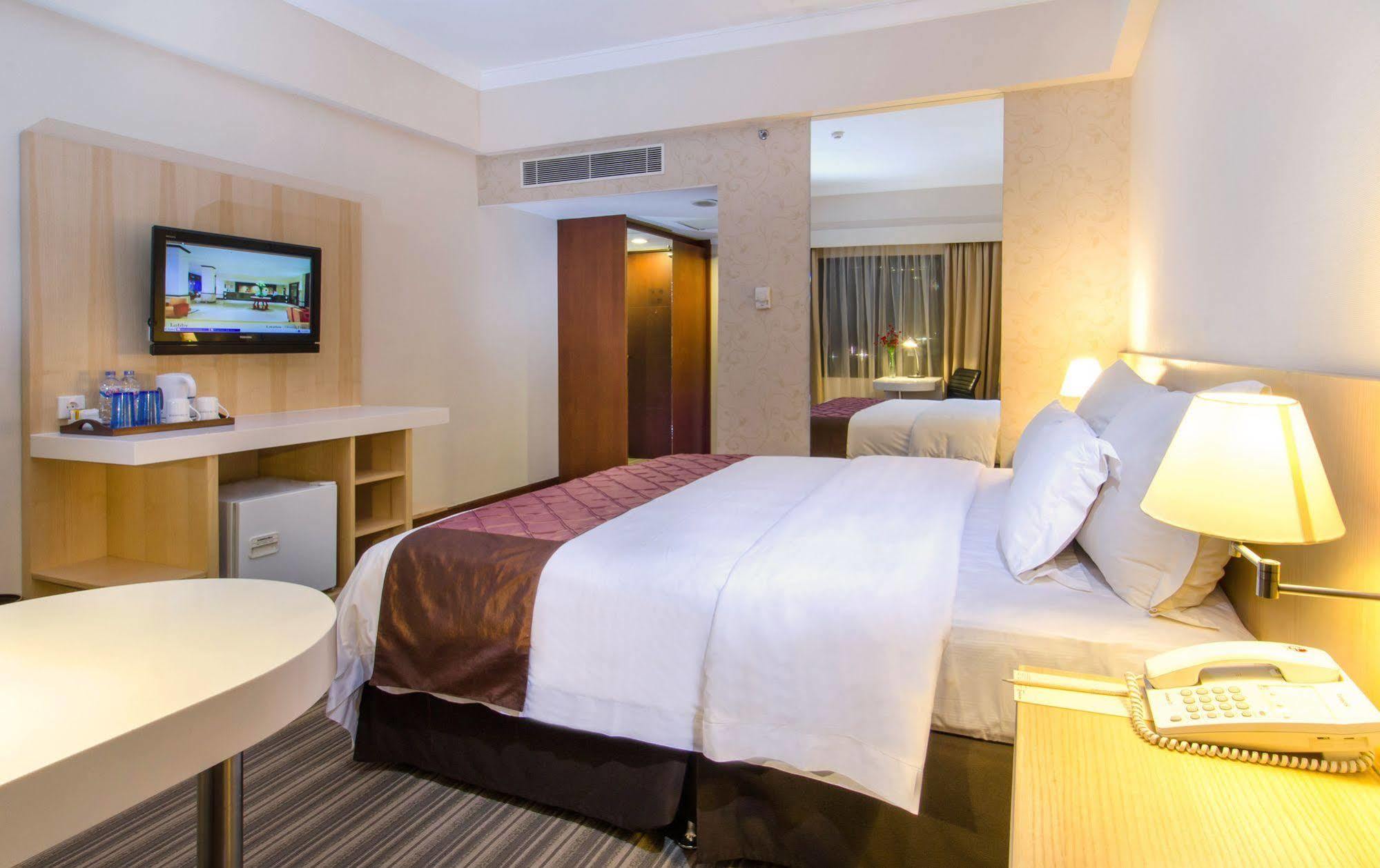 Le Grandeur Hotel Balikpapan Zewnętrze zdjęcie
